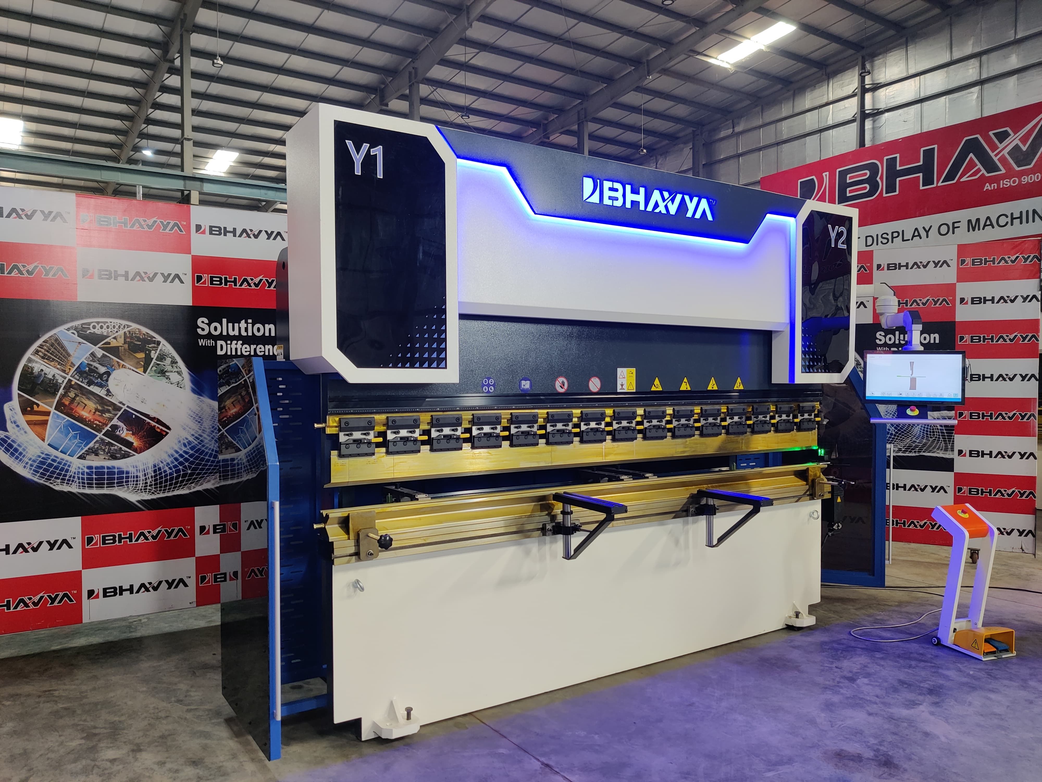 160T X 3200MM - CNC PRESS BRAKE (3)